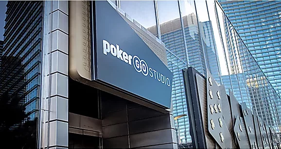 ¿Publicar manos históricas: contribuye al desarrollo del poker o constituye una violación de derechos de autor?