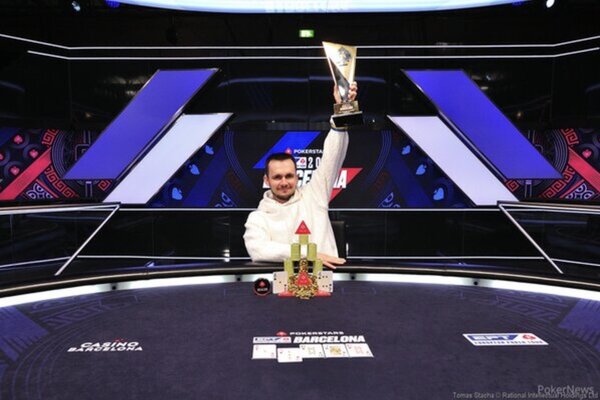 Nikita Badziakouski volvió a vencer a todos: repaso de los torneos caros en Barcelona